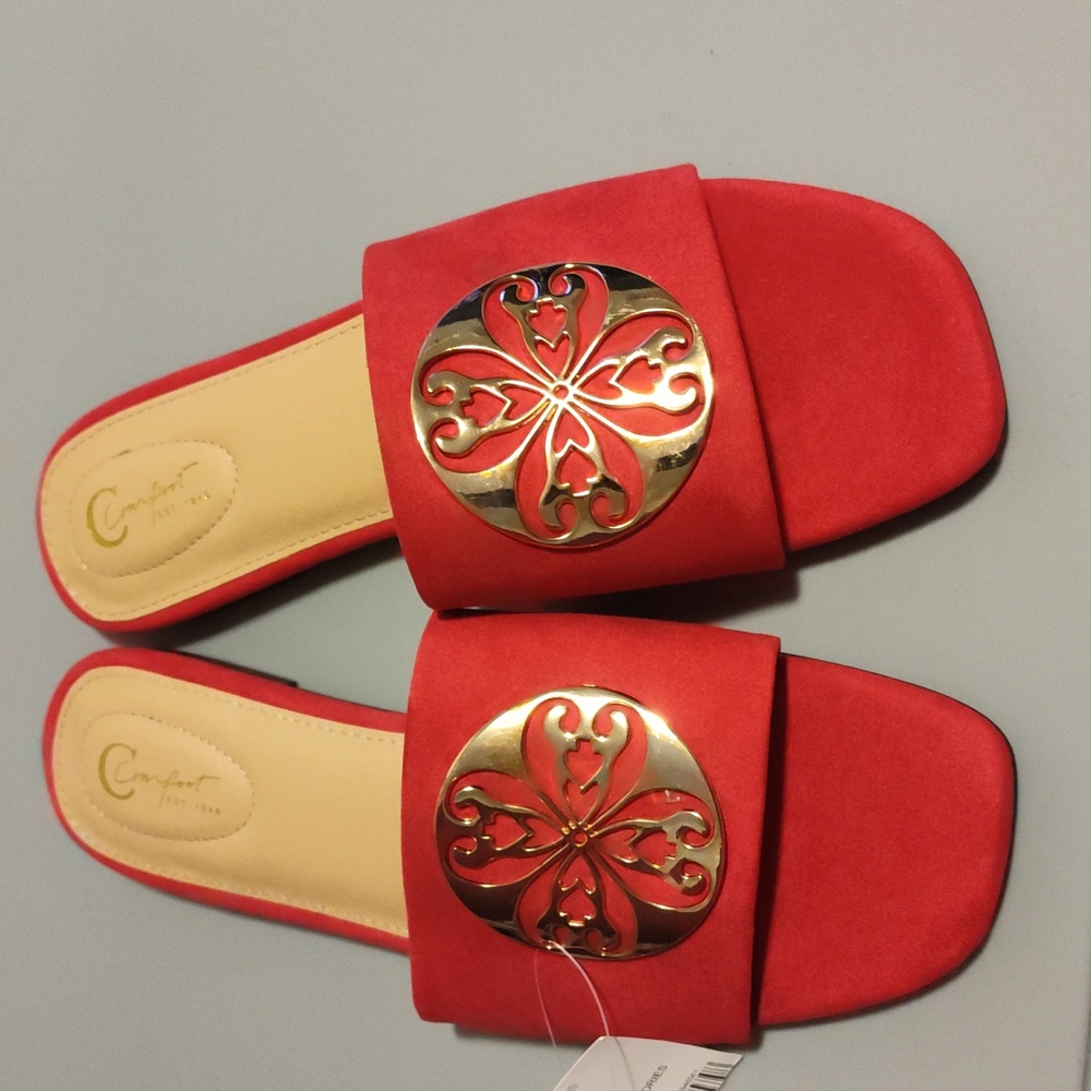 Sandals - Picture 3 of 8